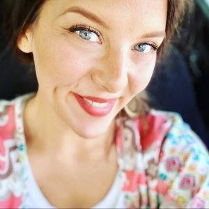 Meet your Posher, Erica